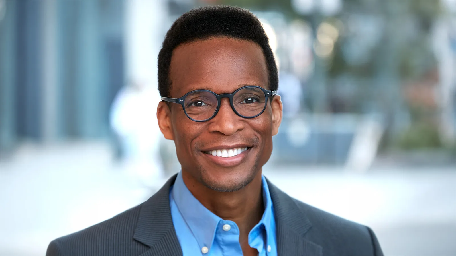 Bright commercial headshot in Los Angeles by Headshots LA