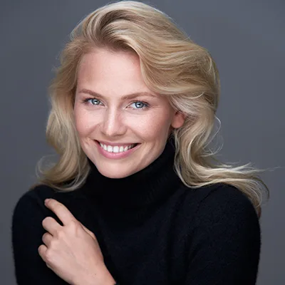 Polished professional headshot in Los Angeles by Headshots LA